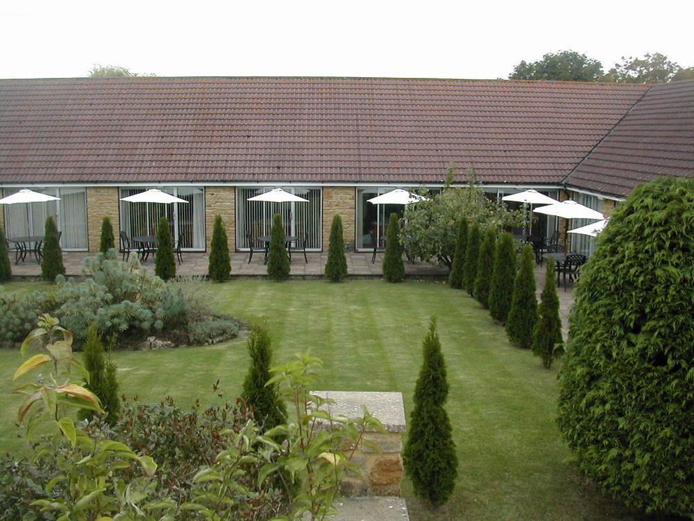 Hollies Hotel Martock Exterior photo