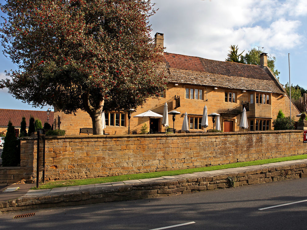 Hollies Hotel Martock Exterior photo