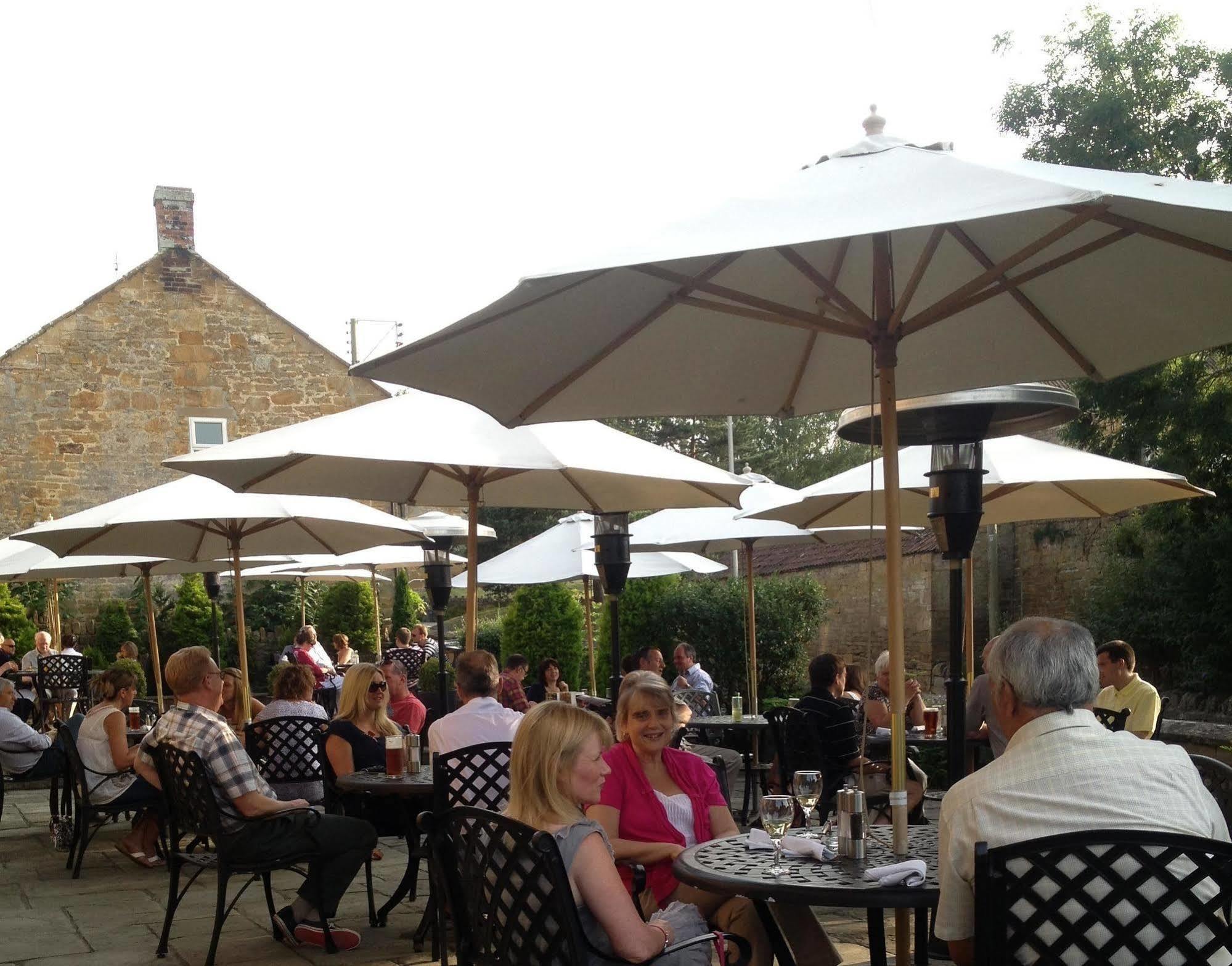 Hollies Hotel Martock Exterior photo