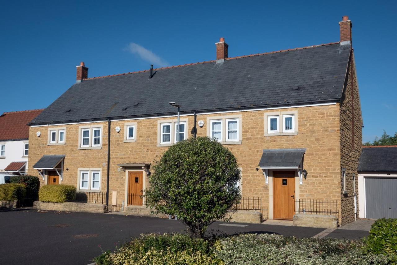 Hollies Hotel Martock Exterior photo